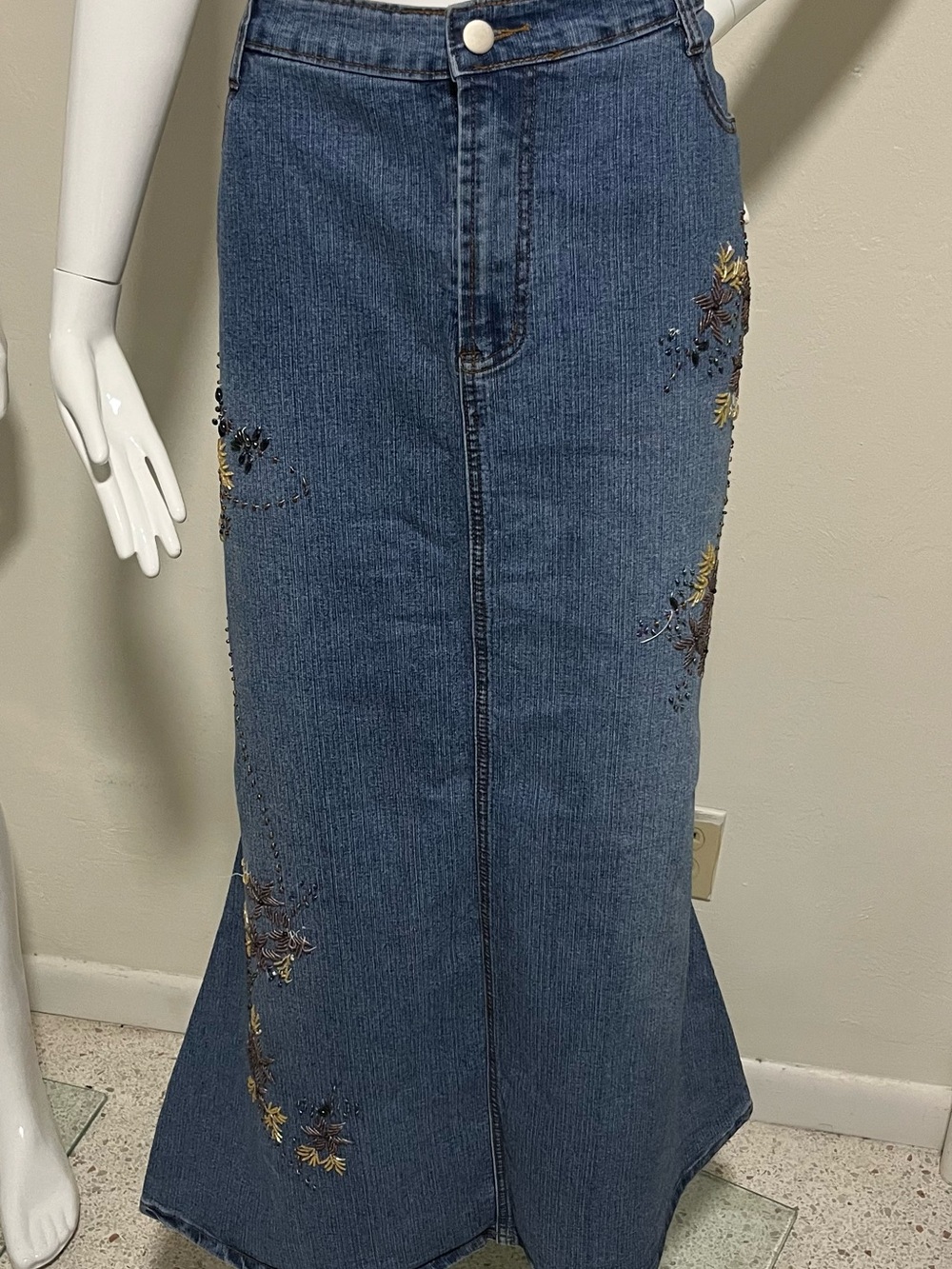 Vintage Embroidered Denim Maxi Skirt Floral Beaded Y2K Boho Jean Skirt Size 18W